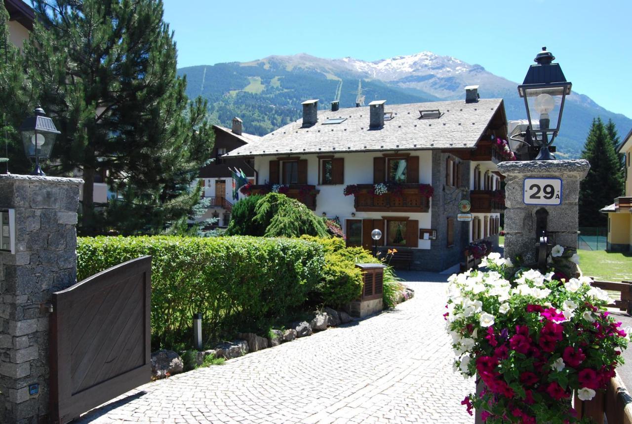 Residence Lord Byron Bormio Exterior foto