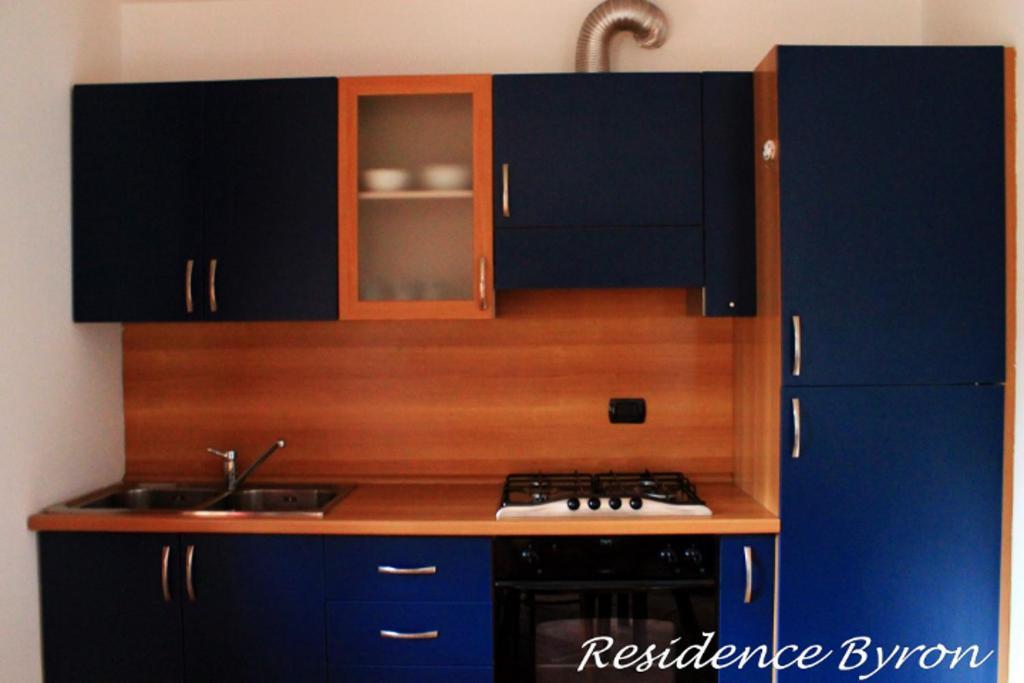 Residence Lord Byron Bormio Habitación foto